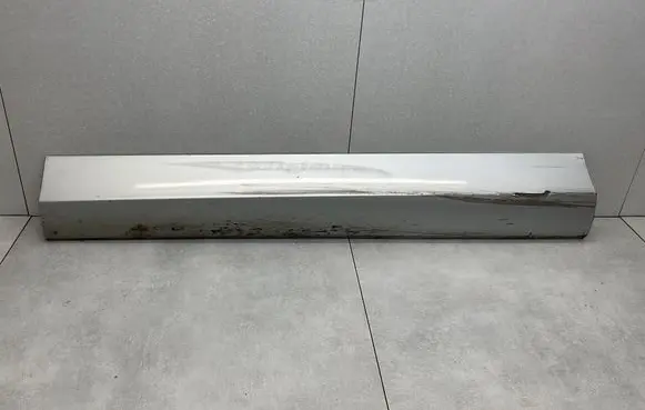 Audi Q3 8U Front door trim (molding) 8U0853959F
