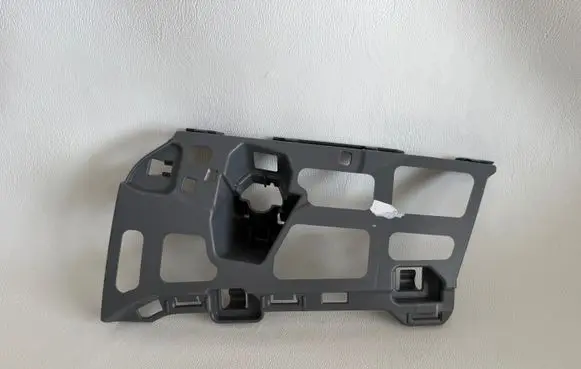 Skoda Octavia Mk4 Front bumper mounting bracket 5E3807055