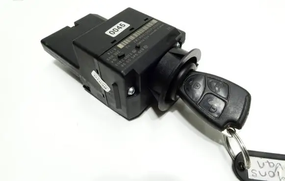 Mercedes-Benz Vito Viano W639 Ignition lock 6395450508 33002303 2002745551606182