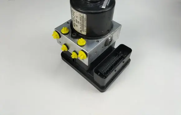 Mitsubishi Outlander ABS Pump 4670A340