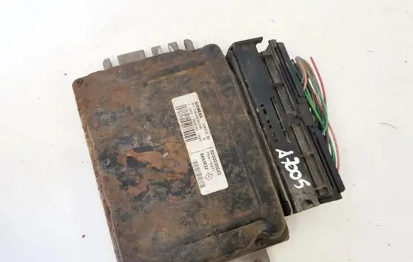 Renault Megane I Engine control unit/module 8200036523 7700110471