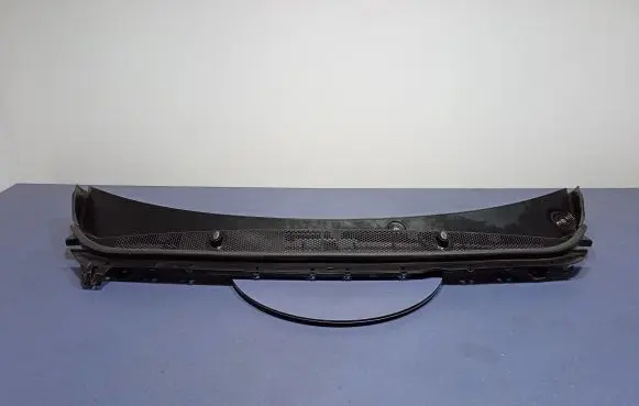 Peugeot 308 Wiper trim 98057172XT