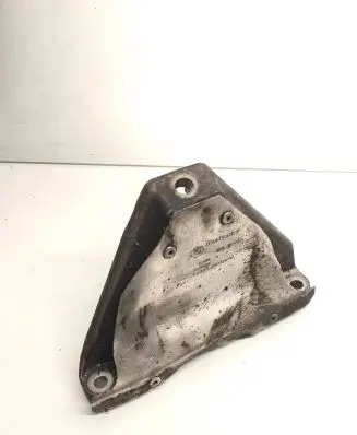BMW 5 F10 F11 Engine mounting bracket 6777628