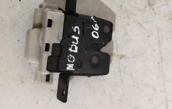Renault Megane II Tailgate/trunk/boot lock/catch/latch 8200076240E 251096
