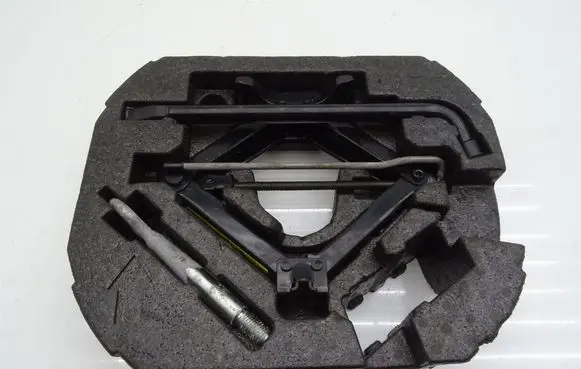 Jaguar XF X250 Other interior part 8W8317B043AA 1R8A17032AB 8X2317080BB