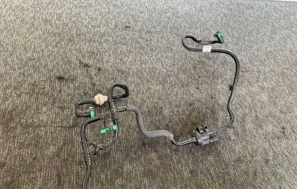 Ford Transit Courier Fuel line/pipe/hose 