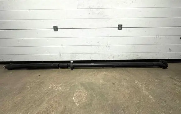 BMW X1 F48 F49 Drive shaft (set) 8605878