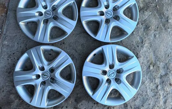 Opel Astra H R16 wheel hub/cap/trim 13282335SC
