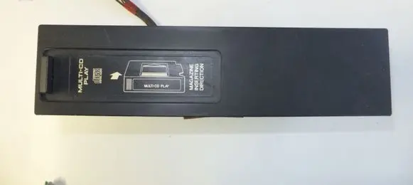 Toyota Land Cruiser (J100) CD/DVD changer 8627060030