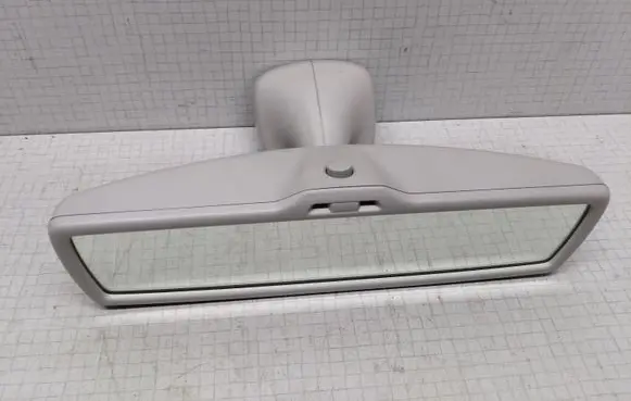 Volkswagen Golf V Rear view mirror (interior)