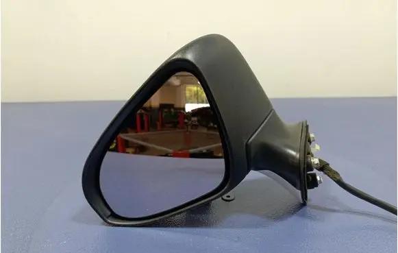 Toyota Verso-S Front door electric wing mirror