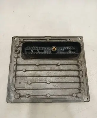 Mazda 2 Engine control unit/module 6S6112A650GD S120977313D