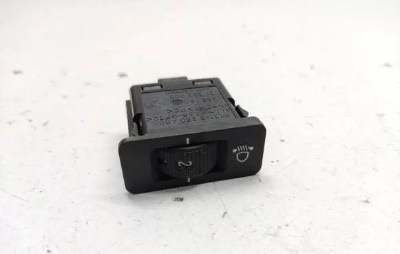 BMW 5 E39 Headlight level height control switch 8360460 61318360460 21323000