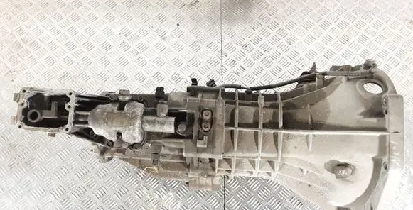 Hyundai Terracan Manual 5 speed gearbox 5216535