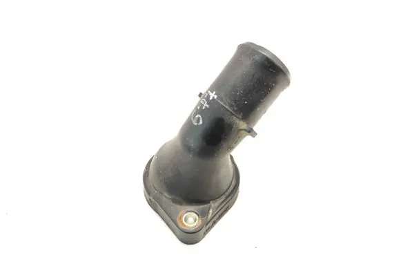 Toyota RAV 4 (XA30) Engine coolant pipe/hose