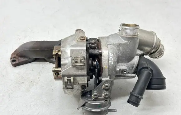Skoda Octavia Mk3 (5E) Turbo YAD00102R 8218660009 04L971461A