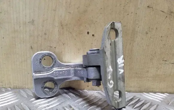 Land Rover Freelander 2 - LR2 Rear door upper hinge 6H52228A67AF