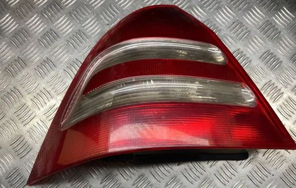 Mercedes-Benz C W203 Rear/tail lights 51139
