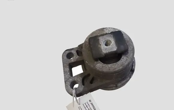 Ford Mondeo MK IV Engine mount bracket