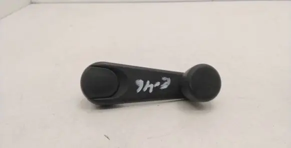 BMW 3 E46 Rear door window winding handle 8122503