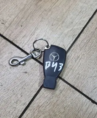 Mercedes-Benz Vito Viano W639 Ignition key/card 