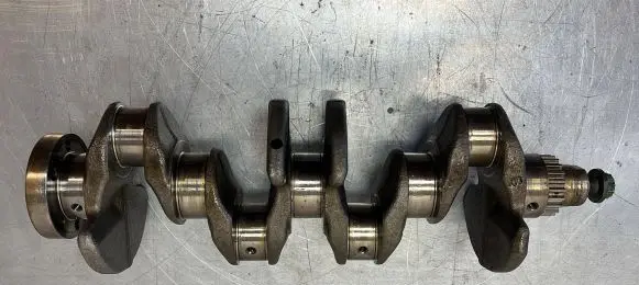 Volkswagen Golf VII Crankshaft 03L105263