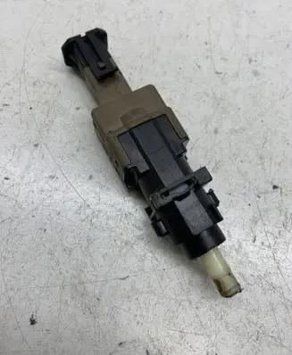 Clutch pedal sensor