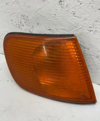 Audi 100 S4 C4 Front indicator light 137984