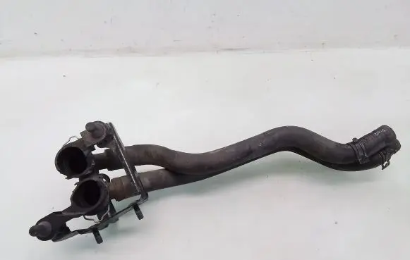 Mercedes-Benz E W210 Engine coolant pipe/hose