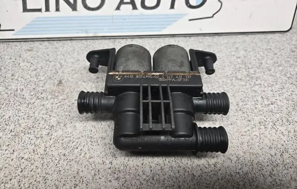 BMW 5 E39 Coolant heater control valve 64128374995 1147412137