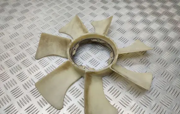 Nissan Navara D22 Fan impeller 450152