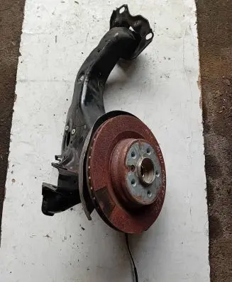 Mini Clubman F54 Rear wheel hub spindle/knuckle 6851579 179920