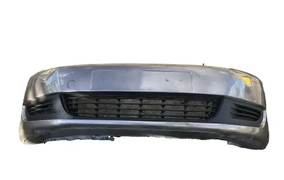 Volkswagen Golf Plus Front bumper LA8X