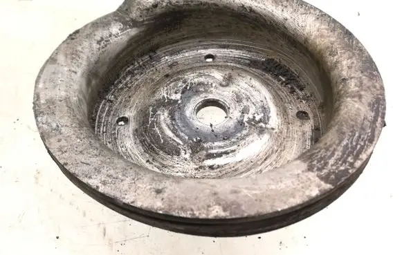 BMW 5 E39 Coil spring mount 