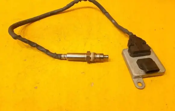 Mercedes-Benz Vito Viano W447 Lambda probe sensor A0009058711