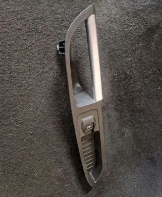 Ford Escape III Front door interior handle trim CJ54S26690AG