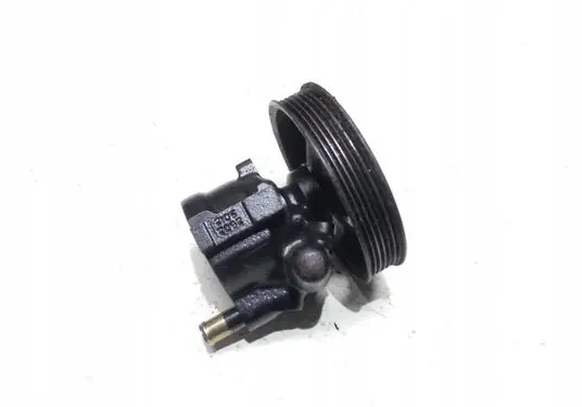 Opel Corsa B Power steering pump 90473169