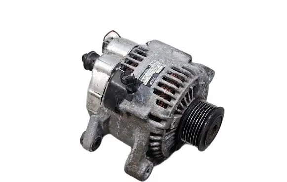 KIA Sorento Generator/alternator 373004A300 021319212