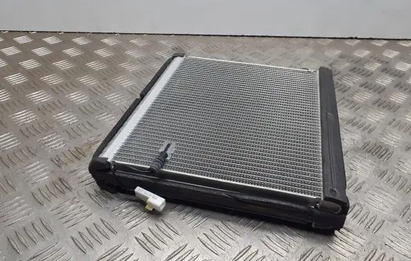 Air conditioning (A/C) radiator (interior)