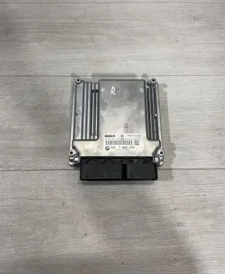 BMW 5 E60 E61 Engine control unit/module 7806976 0281014437 170127462