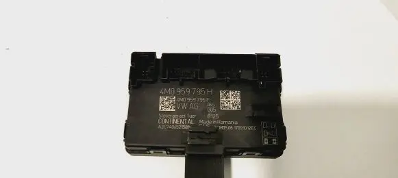 Audi Q7 4M Door control unit/module 4M0959795H 4M0959795F