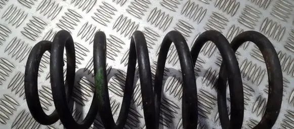 Opel Corsa B Front coil spring 90498036gm
