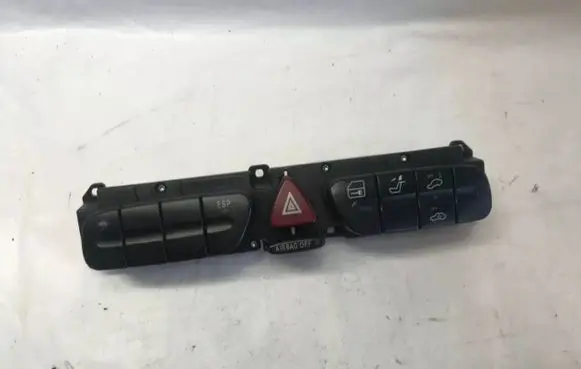 Mercedes-Benz C W203 Hazard light switch A2038209310