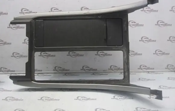 Land Rover Range Rover Sport L320 Centre console side trim front 