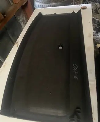 Volkswagen Golf VI Parcel shelf