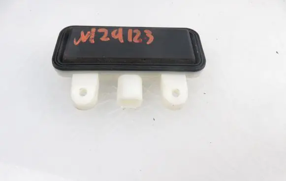 Mercedes-Benz E C207 W207 Tailgate/trunk/boot exterior handle 2218702410