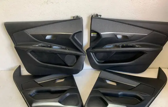 Peugeot 3008 II Front door card panel trim 