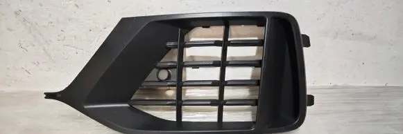 Audi Q8 Front bumper lower grill 4M8807681B