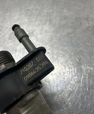 BMW 5 E60 E61 Fuel injector 0986435394 210302009