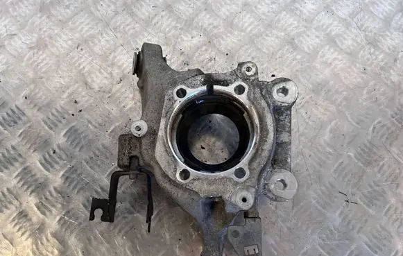 Maserati Ghibli Rear wheel hub 670036906
